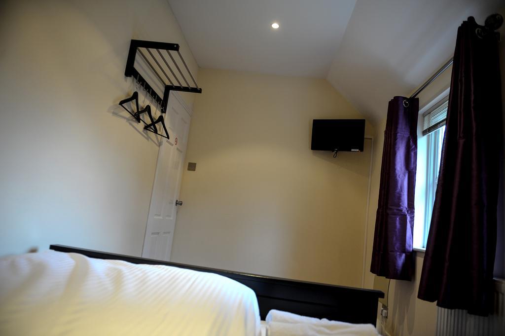 The Greyhound Cottage Chigwell Exteriör bild