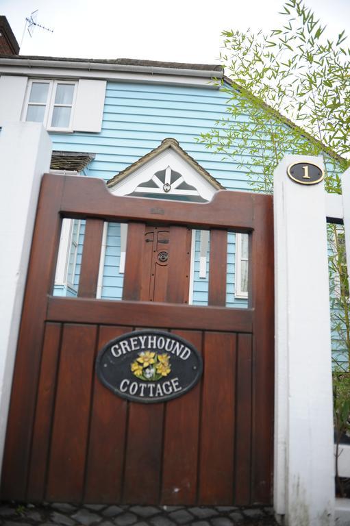 The Greyhound Cottage Chigwell Exteriör bild