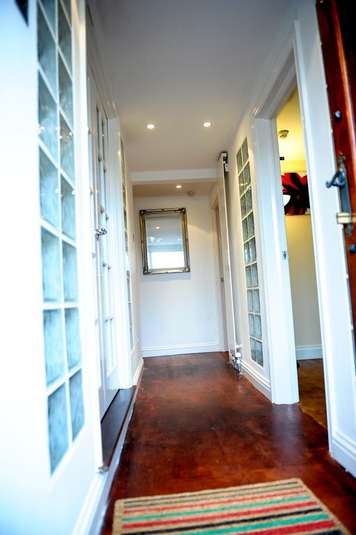 The Greyhound Cottage Chigwell Exteriör bild