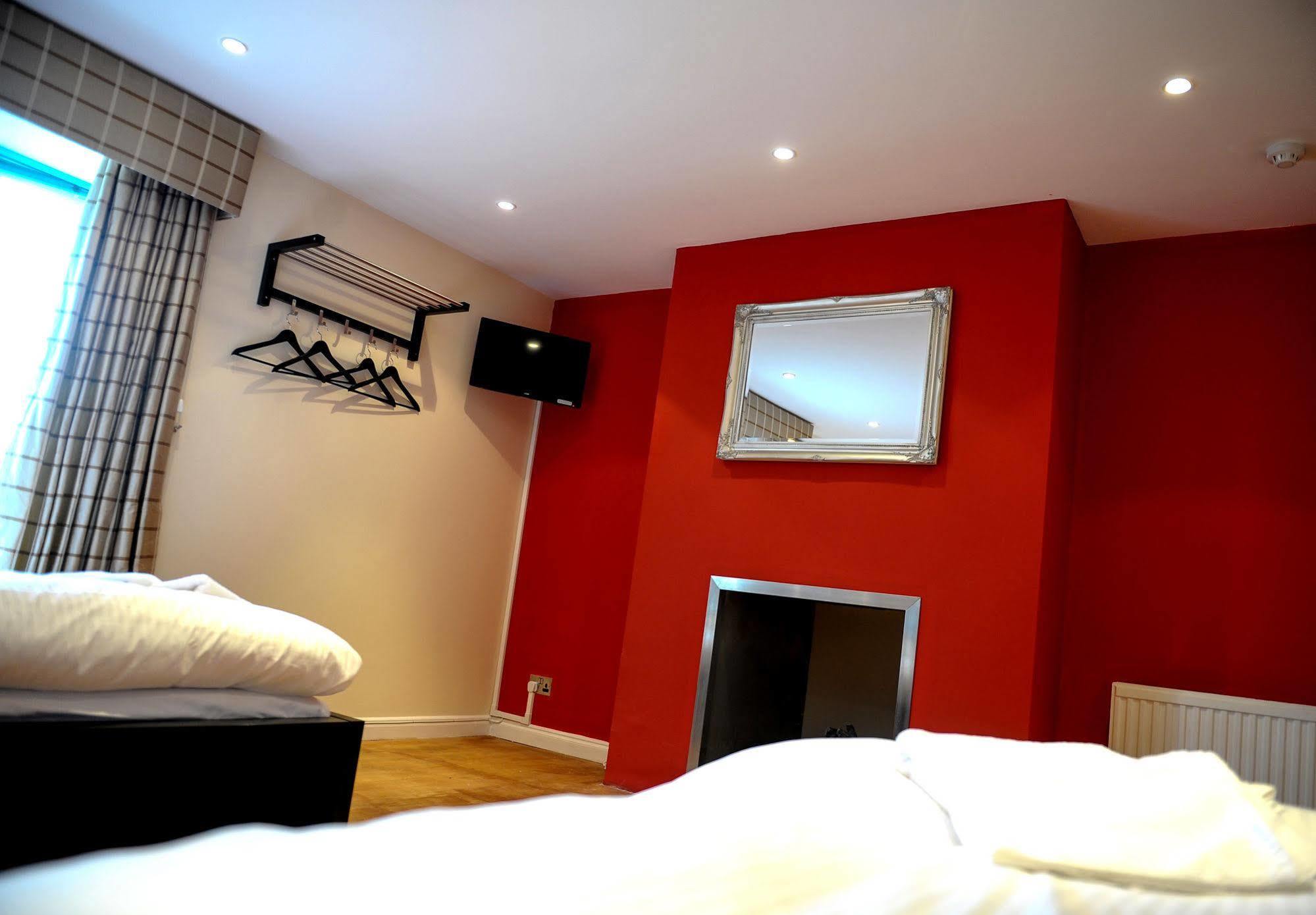 The Greyhound Cottage Chigwell Exteriör bild